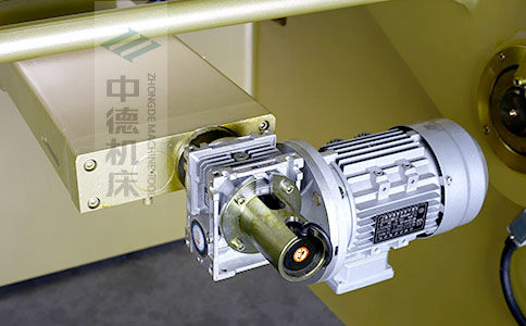 ZDS-640后檔料減速電機(jī)，質(zhì)量好，模擬運(yùn)算定位速度快.jpg